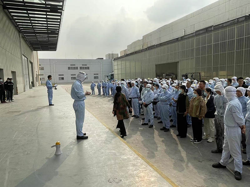 各部門進行點名，向上司報告