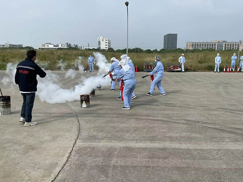 滅火器使用訓(xùn)練